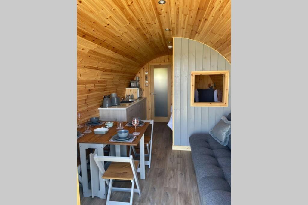 Allt Yelkie Pod Tri, Earlish Bagian luar foto